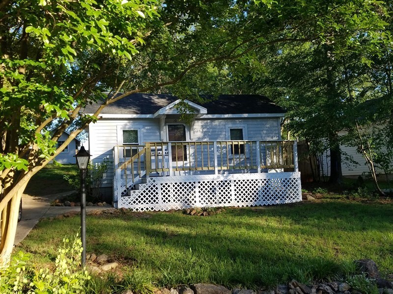 Primary Photo - 10 Dixie Ave