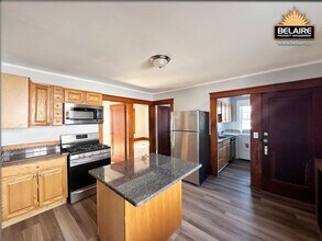 Building Photo - 107 2nd St