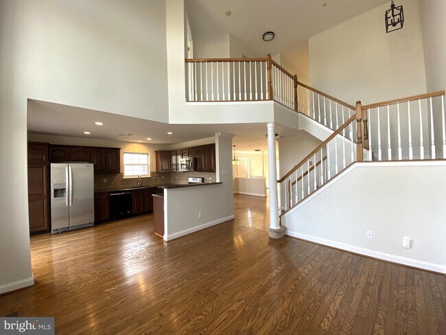 Building Photo - 118 Lemonton Way