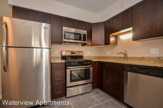 Building Photo - 25-27 N Maple Ct