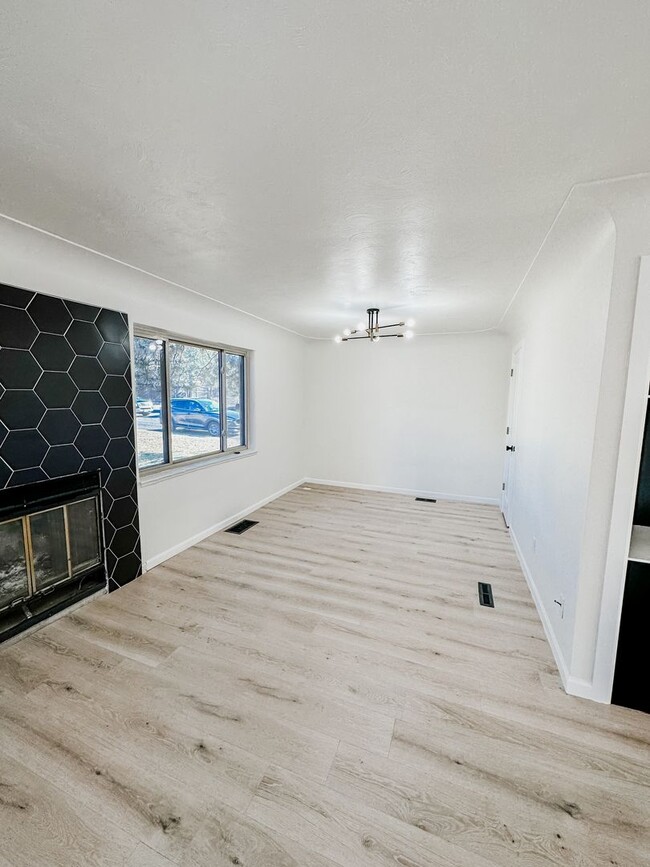 Photo - 5210 W 28th Ave Apartment