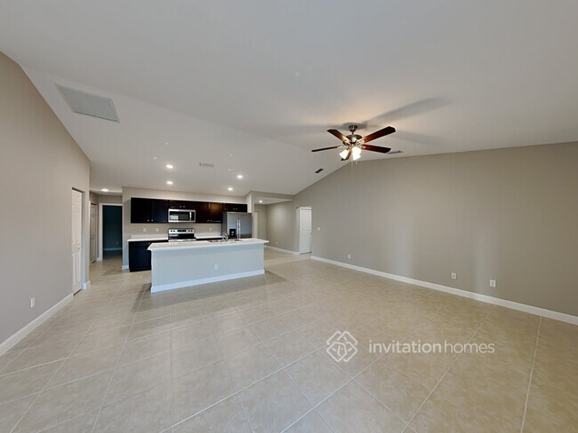 Building Photo - 442 Oldenberg St SW