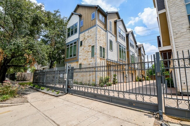 Foto del edificio - 818 Yale St