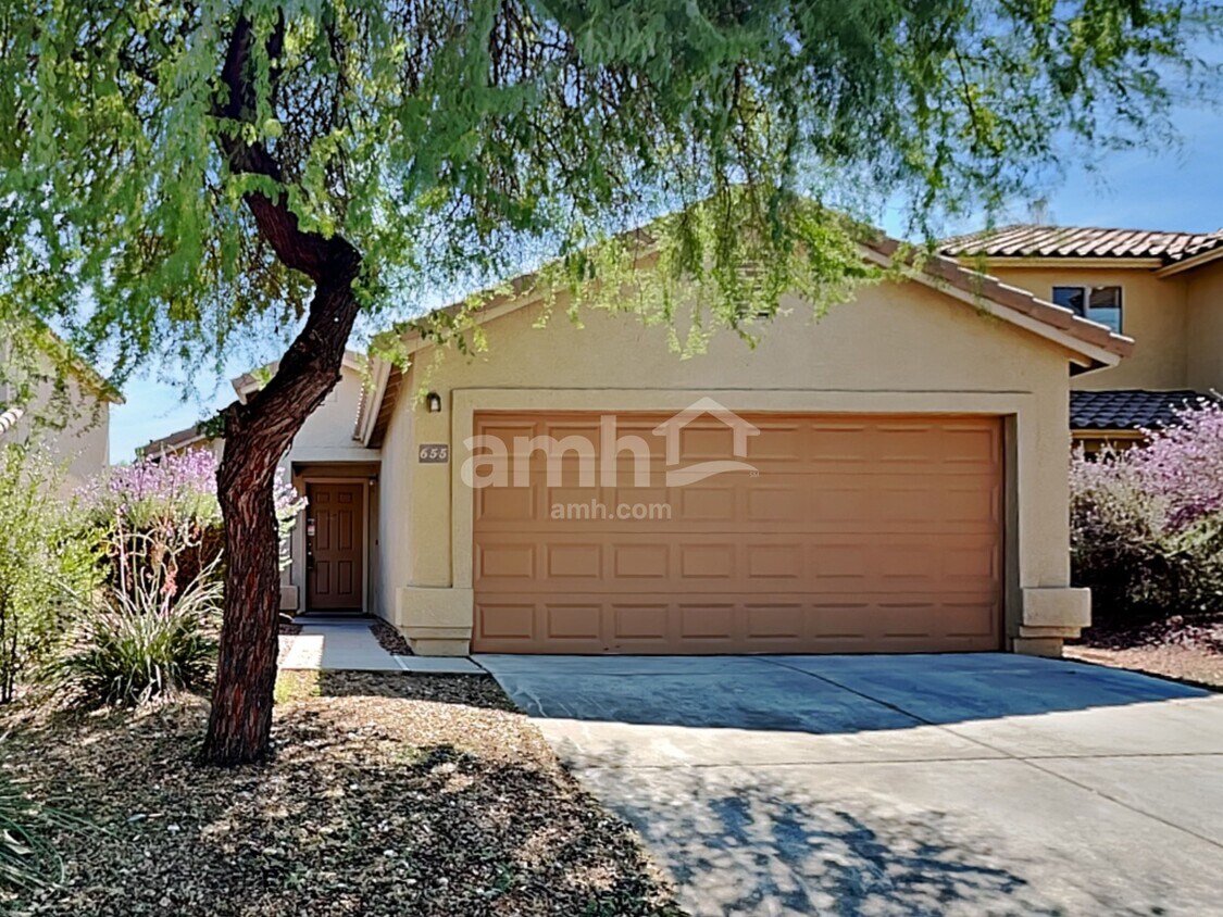 Foto principal - 655 W Cholla Crest Dr