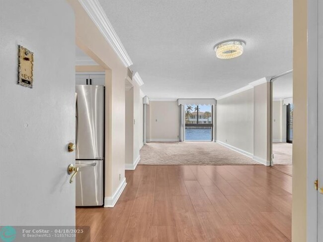 Building Photo - 1600 S Ocean Dr