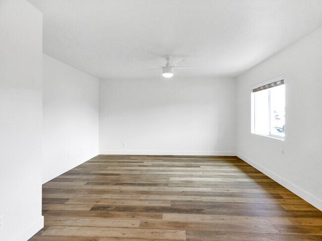Foto del edificio - 2834 E Coralbell Ave