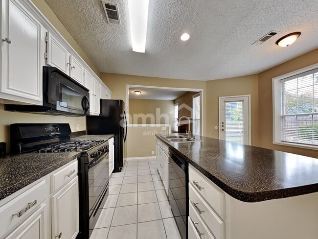 Building Photo - 3406 Broadview Ct