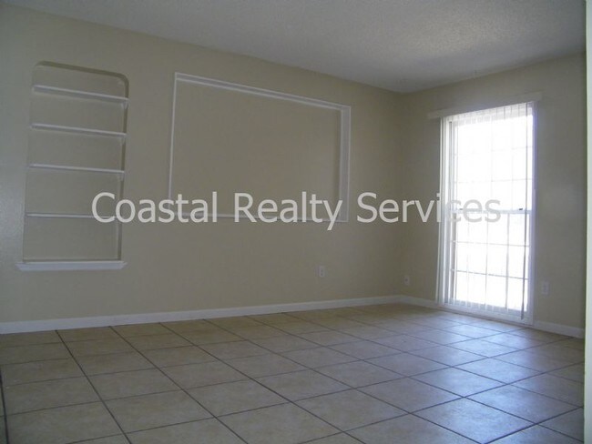 Building Photo - 208 Jet Ct NW