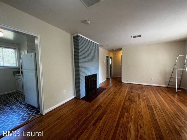 Building Photo - 3 br, 1 bath House - 3308 Rutgers St