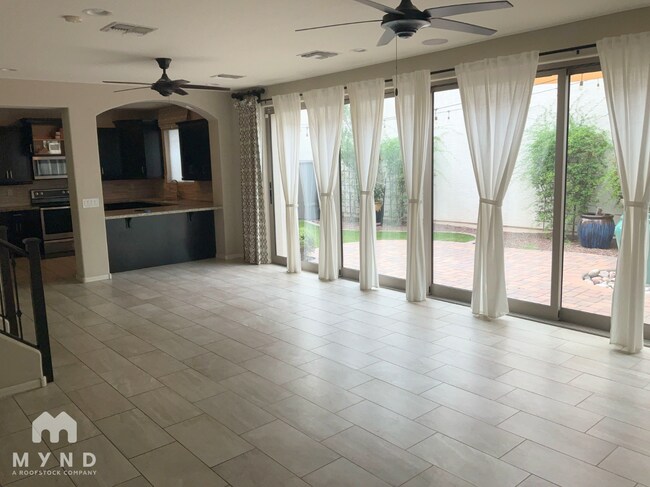 Foto del edificio - 9430 S 34th Ln