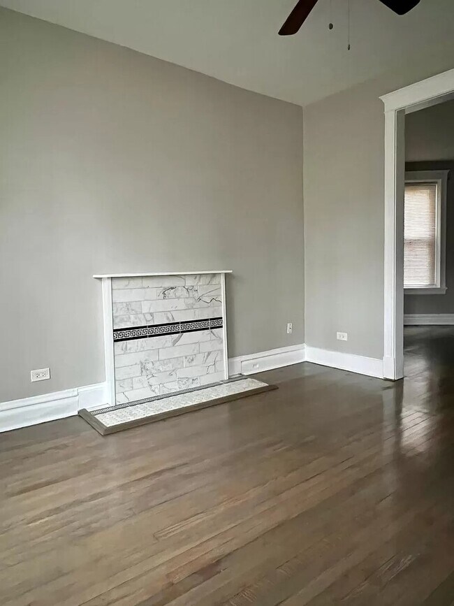Foto del edificio - 5546 S Union Ave