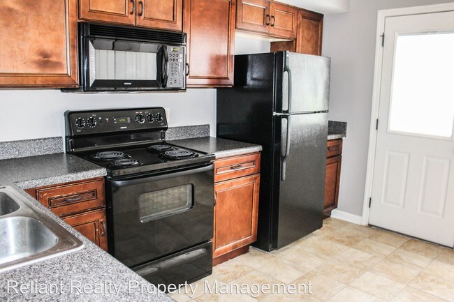 Building Photo - 1213 Ashridge Drive