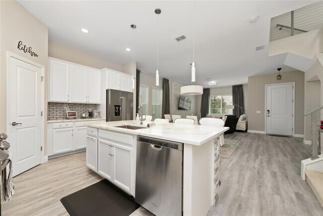 Building Photo - 11543 Charnock Dr