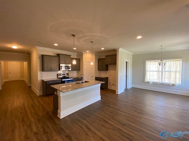 Building Photo - 6032 Thorntons Way Cir NW