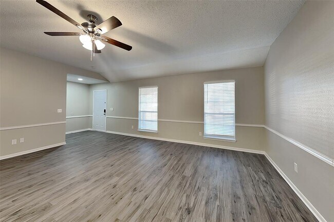 Foto del edificio - 18219 Holly Bend Dr