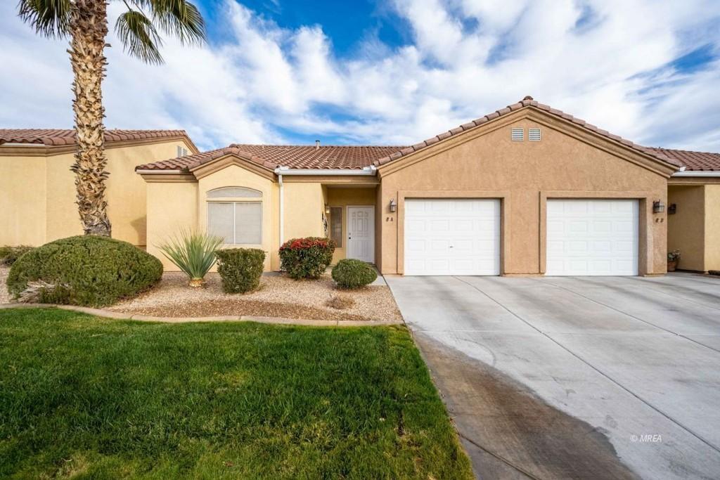 Primary Photo - 700 Aztec Cir