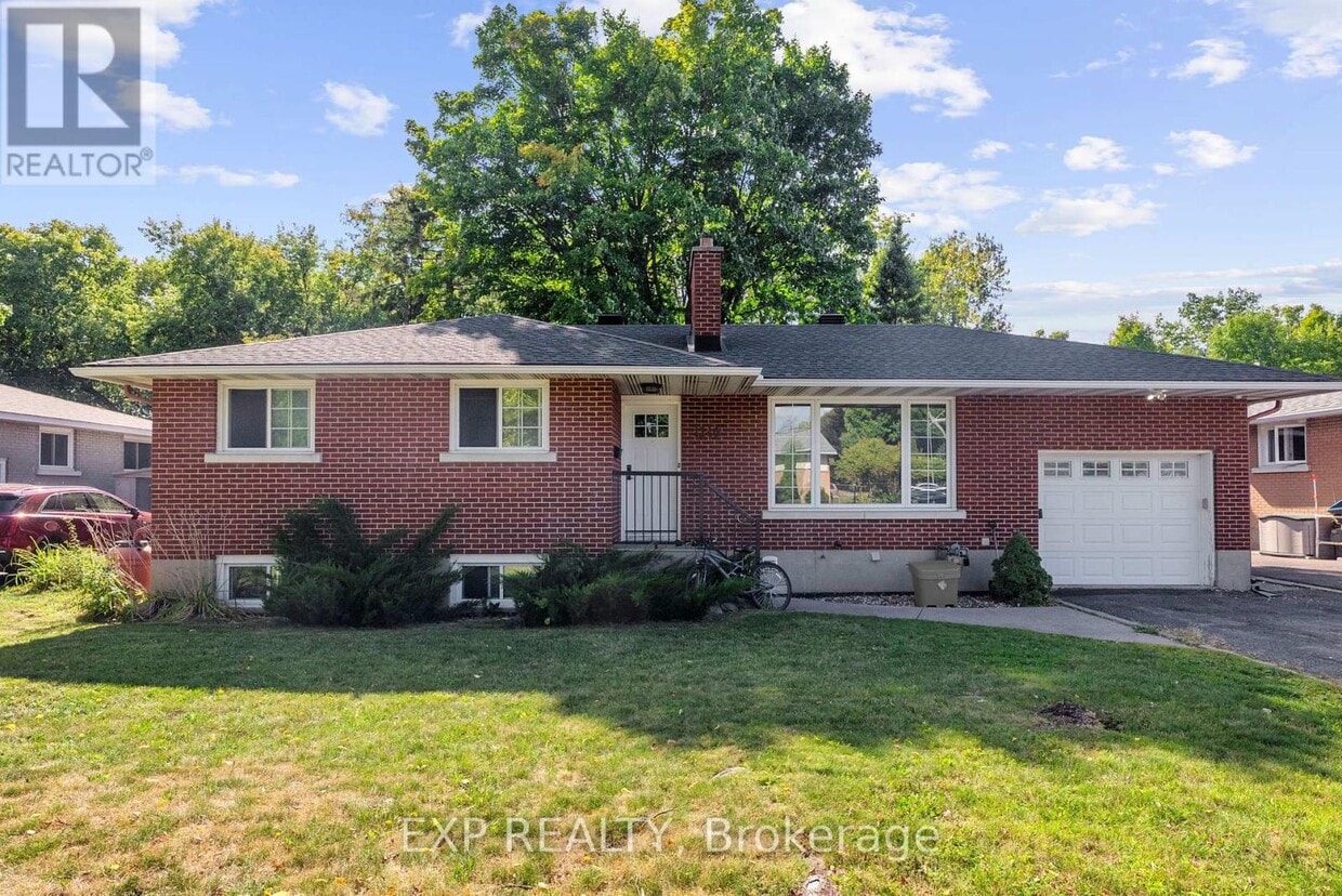Primary Photo - 1240 Adirondack Dr