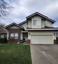 Building Photo - 848 Granada Ln