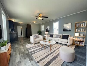 Building Photo - 15864 Marentette Dr