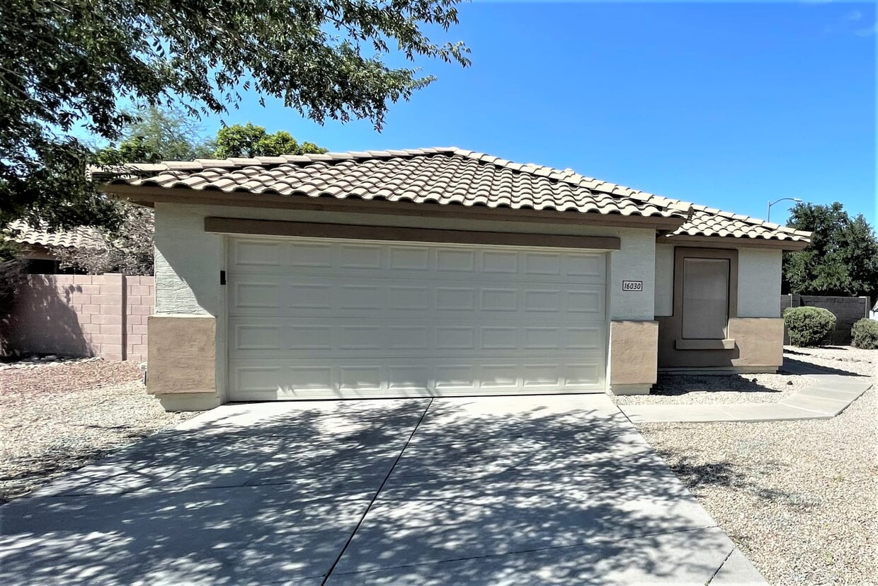 Primary Photo - 16030 W Diamond Street