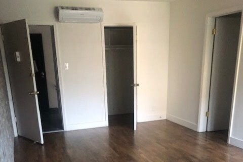 Foto del edificio - 821 Westmount Dr
