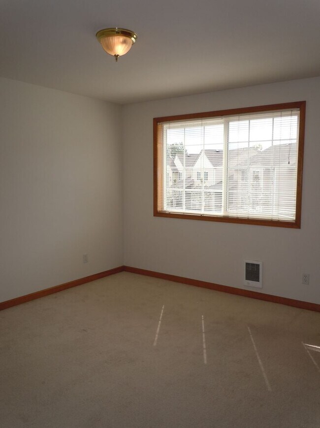 Foto del edificio - 4257 Wintergreen Circle #103