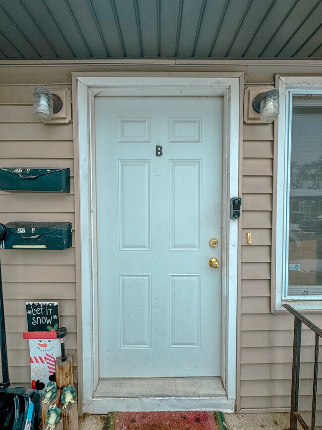 1011 N Broadway St, Joliet, IL 60435 House Rental in Joliet, IL