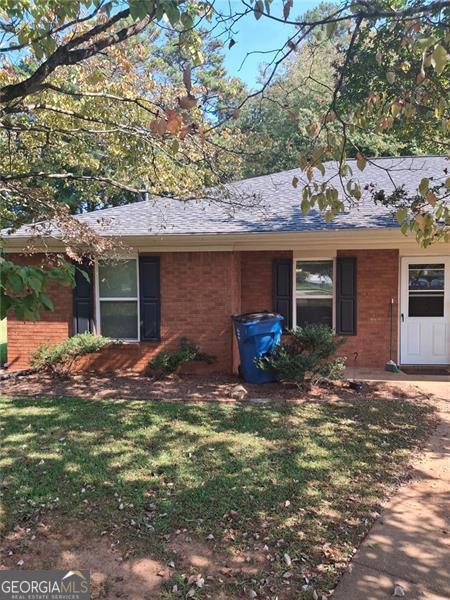 Foto principal - 720 Still Lake Dr SW