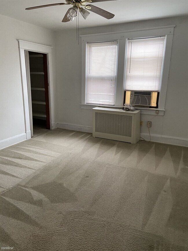 Foto del edificio - 2 br, 1 bath  - 2908 Linwood Ave