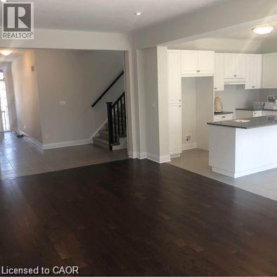 Photo du bâtiment - 295 Chokecherry Cres