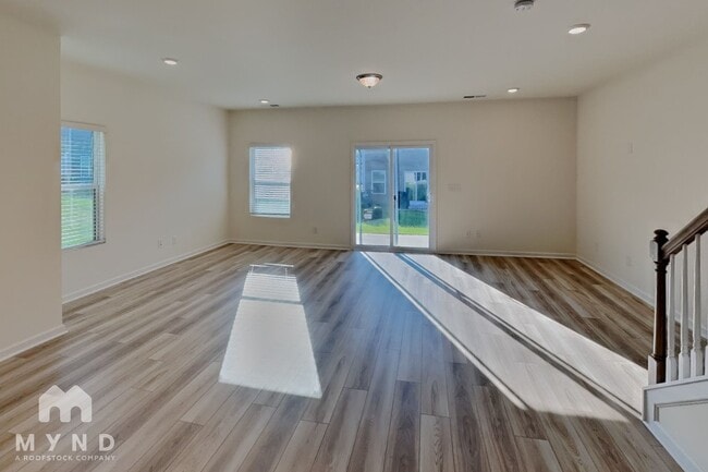 Building Photo - 7123 Bentz St