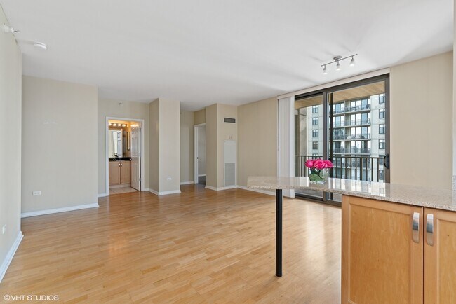 Foto del edificio - 635 N Dearborn St