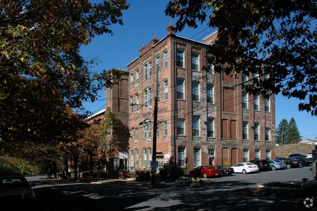 Apartamentos Silk Mill - The Lofts at Silk Mill