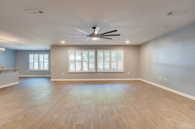 Foto del edificio - 4668 Red Oak Dr