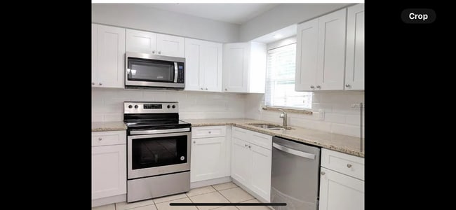 Building Photo - 2749 Sweet Springs St