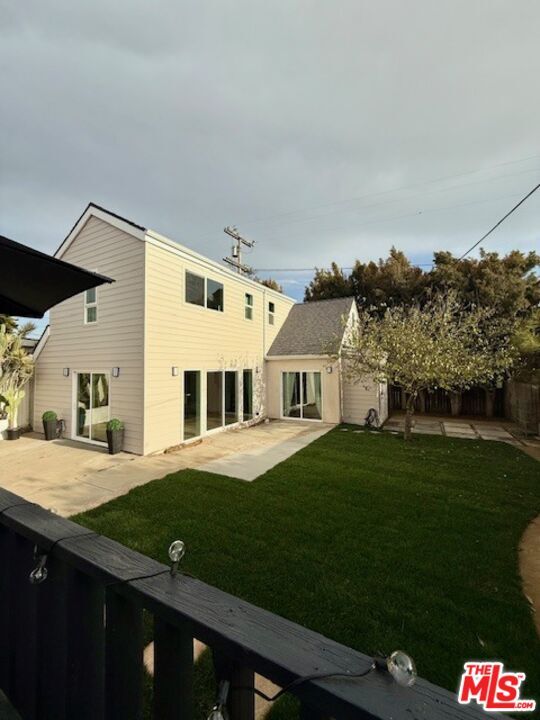 Foto del edificio - 6506 W 83rd St