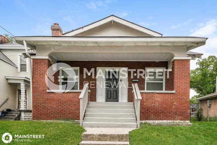 Foto principal - 4205 W Market St, Louisville, KY 40212