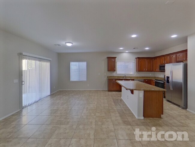 Foto del edificio - 6934 W Sophie Ln