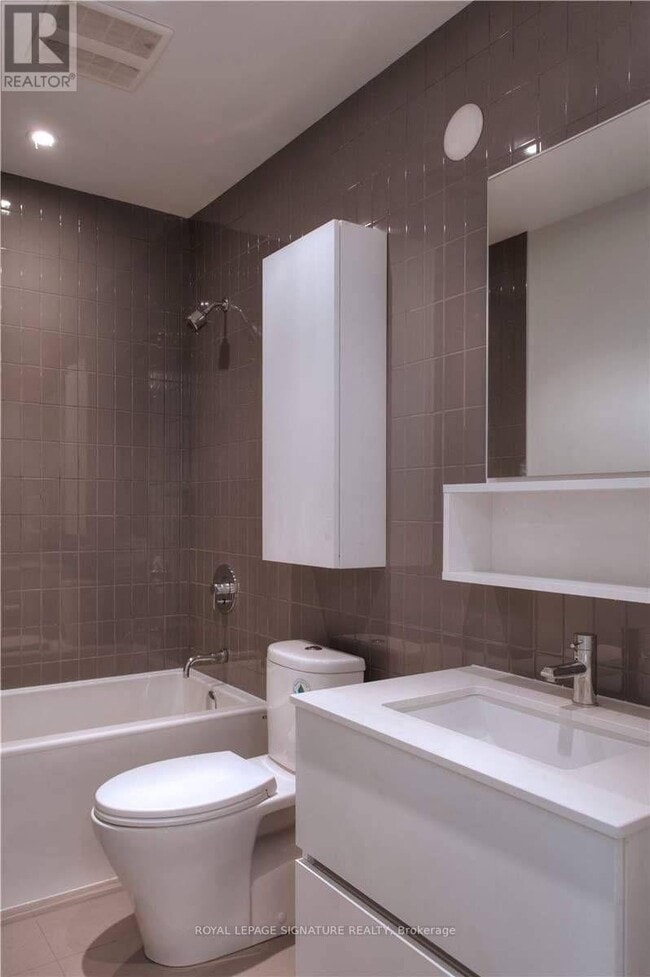 Building Photo - 377 Madison Ave