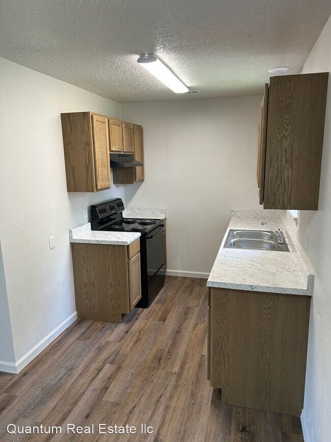 Building Photo - 3 br, 1.5 bath House - 207 NANCY LN