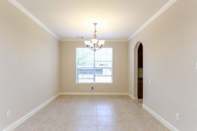 Building Photo - 20907 Field Manor Ln