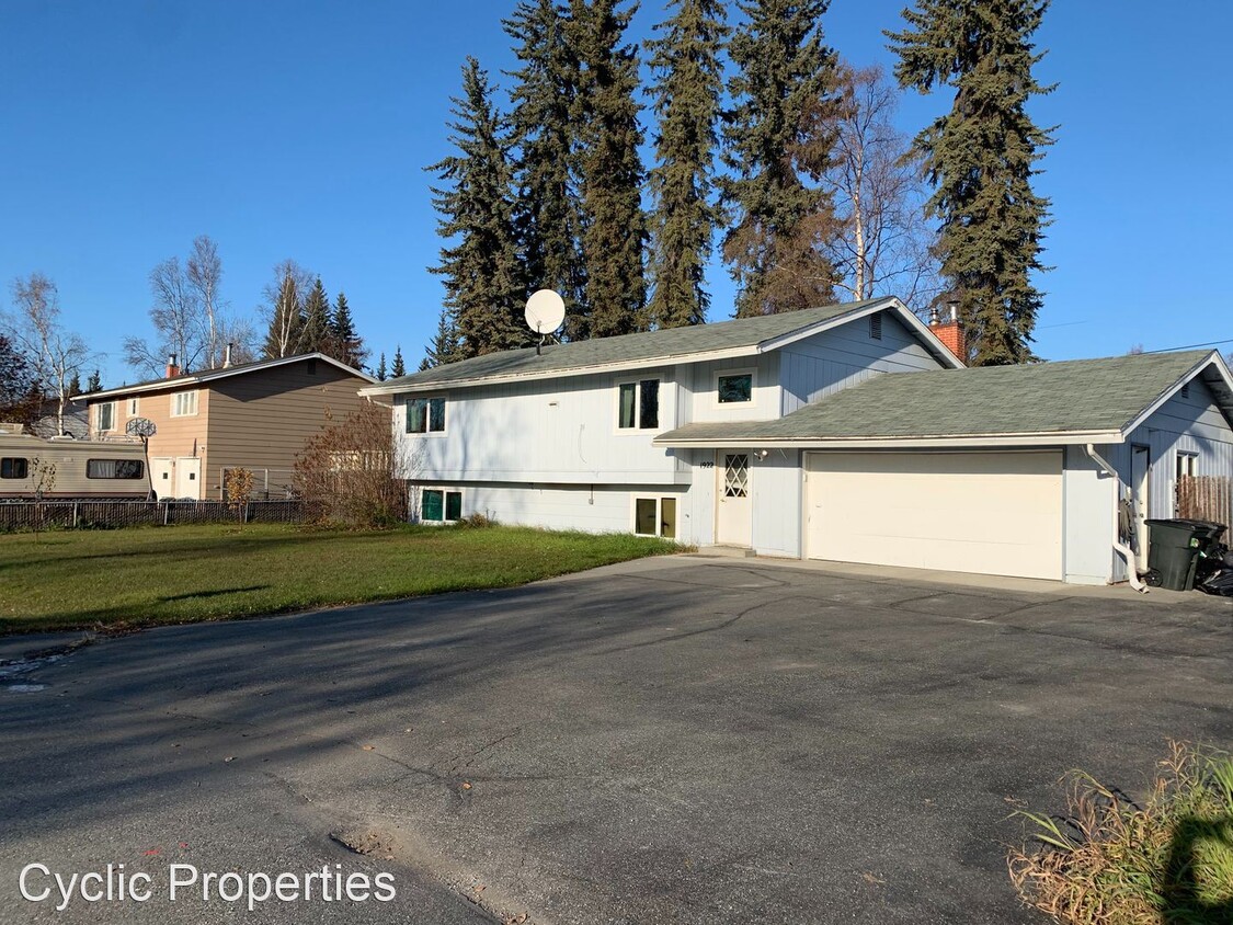 1922 Hilling Ave, Fairbanks, AK 99709 - Room for Rent in Fairbanks, AK ...