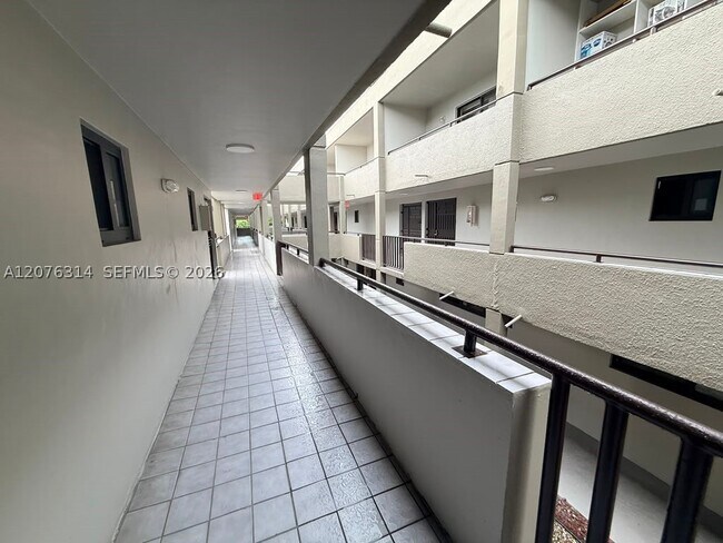 Foto del edificio - 5 Olive Dr