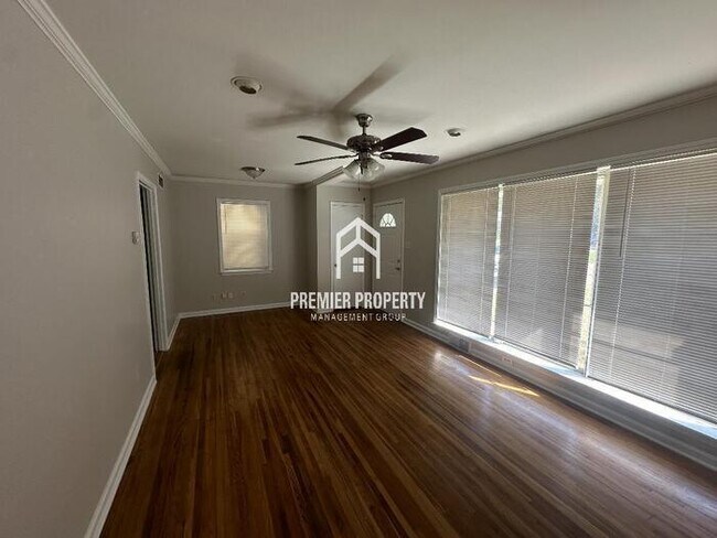 Foto del edificio - 5301 Virgil Rd