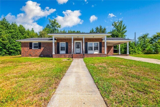 Foto del edificio - 7401 Paxton Dr