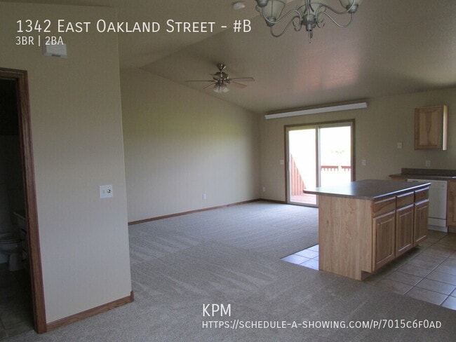 Foto del edificio - 1342 E Oakland St