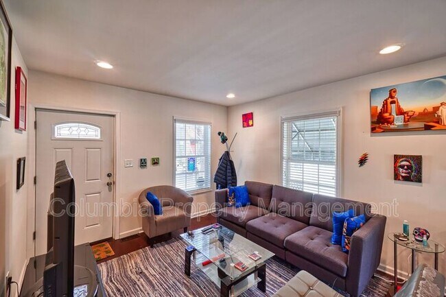 Foto del edificio - 3807 Quincy St