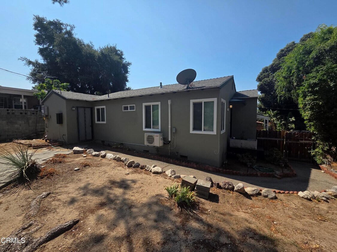 Primary Photo - 10152 Haines Canyon Ave