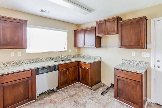 Building Photo - 10063 Chariden Dr