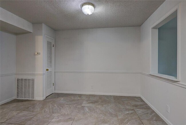 Foto del edificio - 164 Windermere Cir